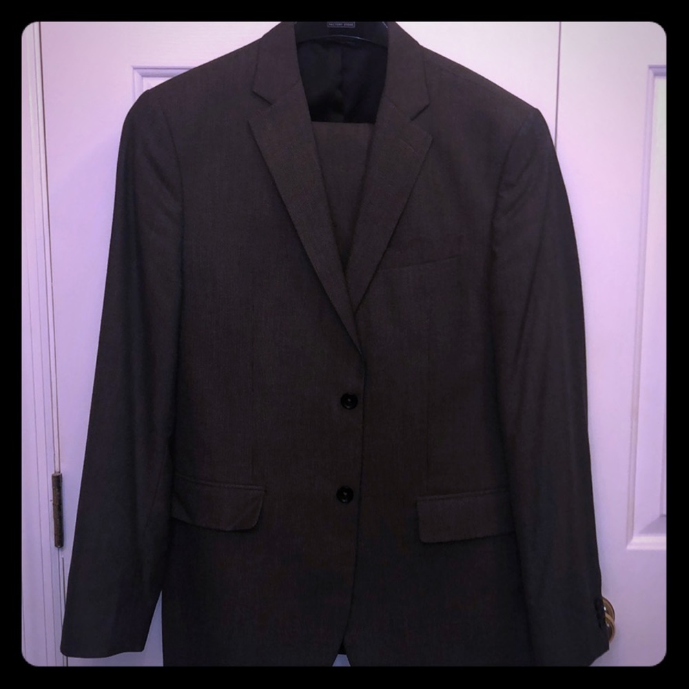 Men’s suit